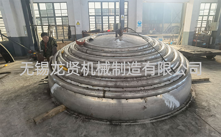 無(wú)錫封頭盤管找哪家？龍賢：把“歪瓜裂棗”卷出局，質(zhì)量硬到?jīng)]對(duì)手！?